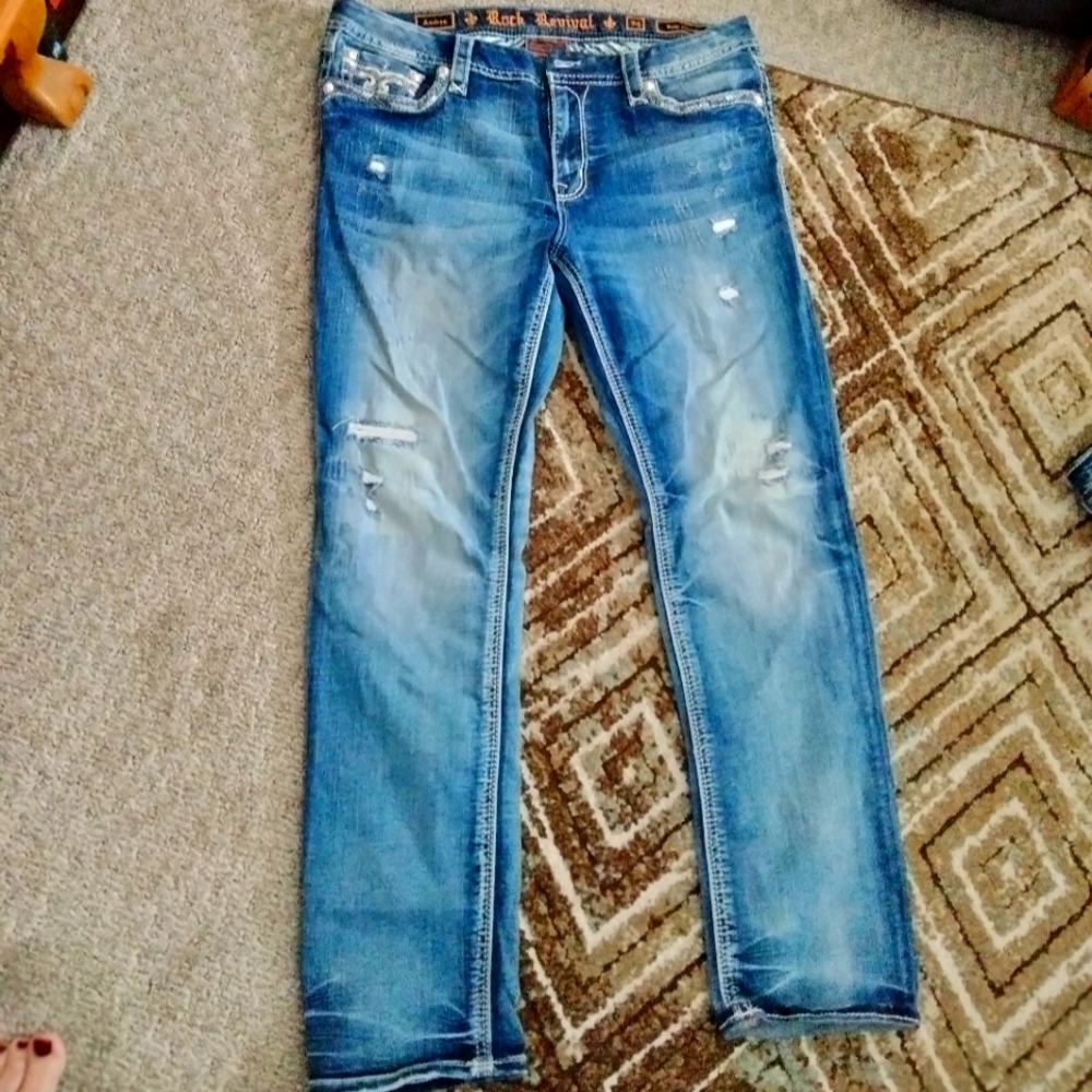 Women's Rock Revival Jeans Size 34